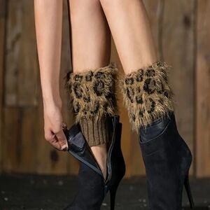 Leopard Print Faux Fur Boot Cuffs